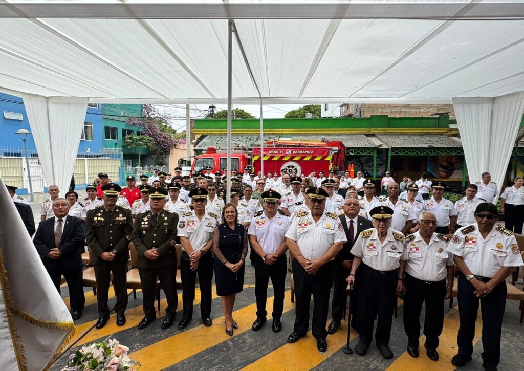 ETE PARTICIPA EN LA CEREMONIA DE POR EL 128. ANIVERSARIO DE LA COMPAÑIA DE BOMBEROS DE BARRANCO
